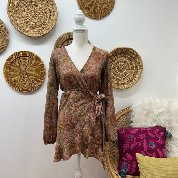 $178 Beach Riot Flower Floral Long Sleeve Stretch Lotus Wrap Mini Dress Small - Picture 2 of 8